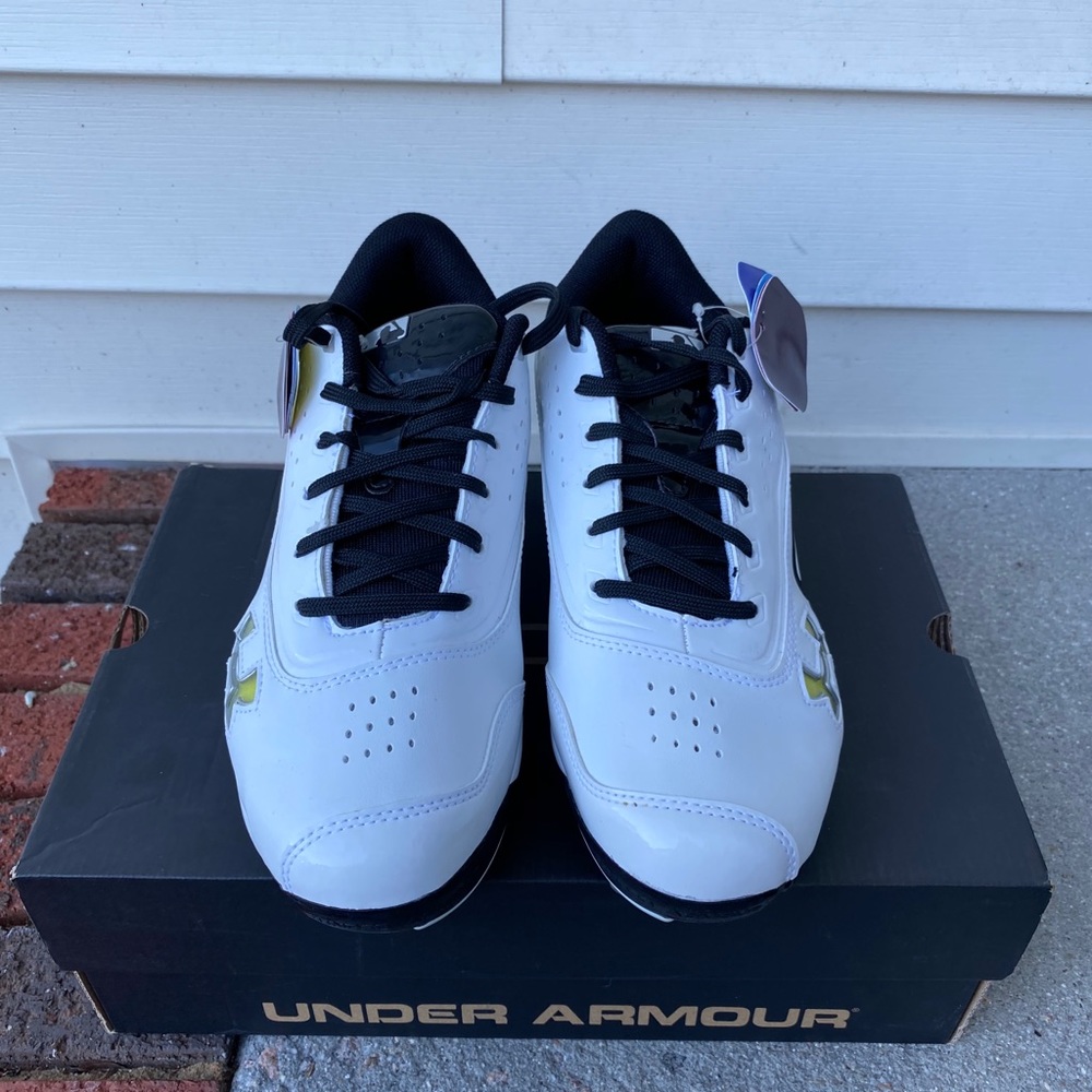 Brand New Under Armour Ignite III Low ST CC